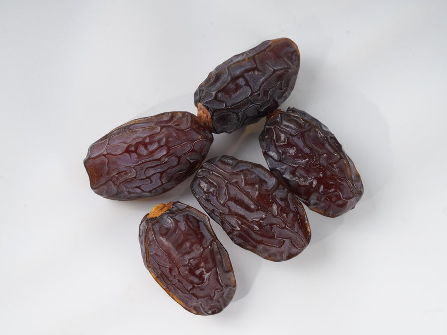 حبّات سمول من قريب / Small dates close up