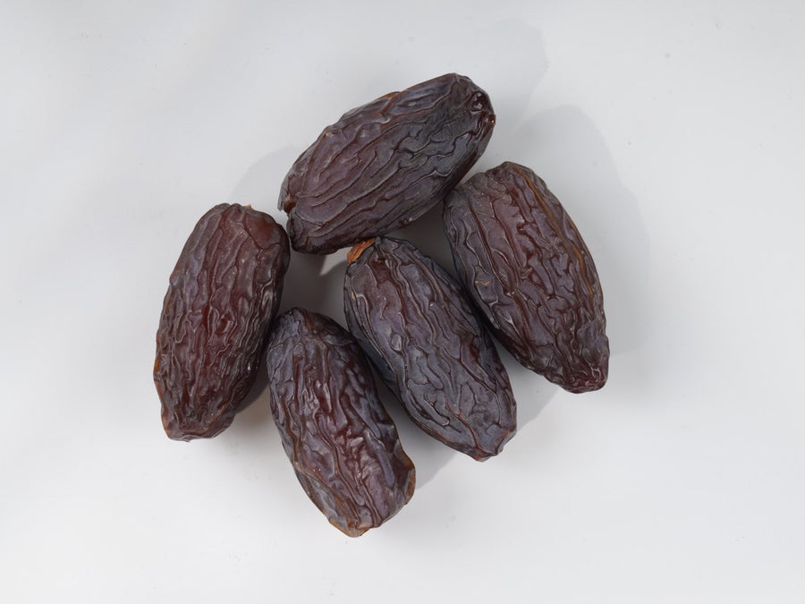 حبّات سوبر جامبو من قريب / Super Jumbo dates close up